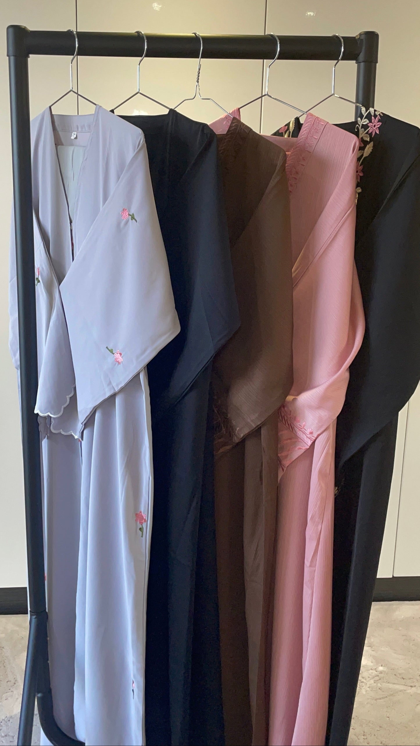 Threaded Blossom Abaya
