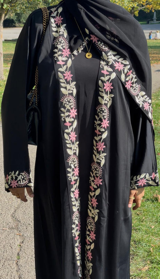 Threaded Blossom Abaya