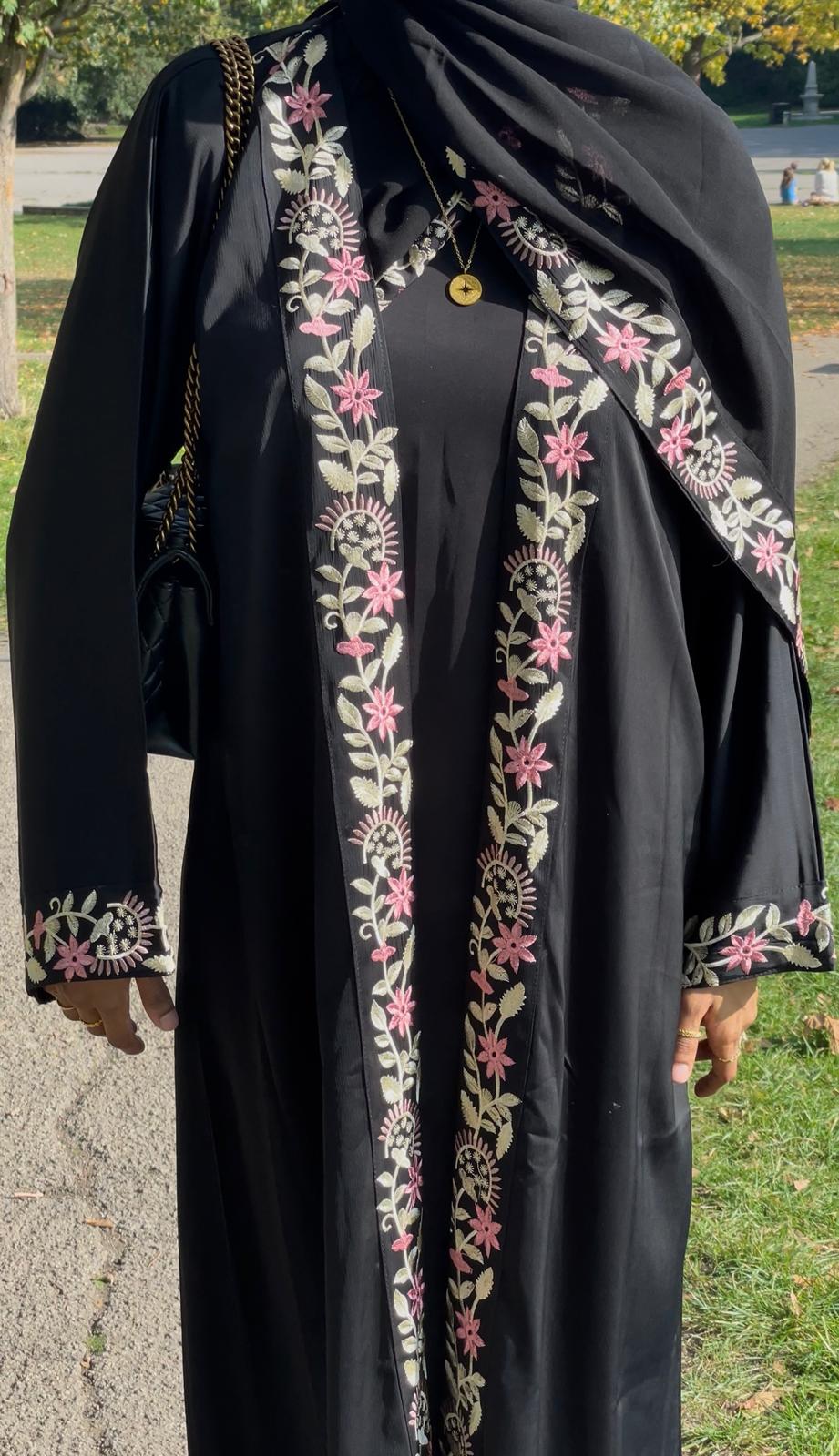 Threaded Blossom Abaya